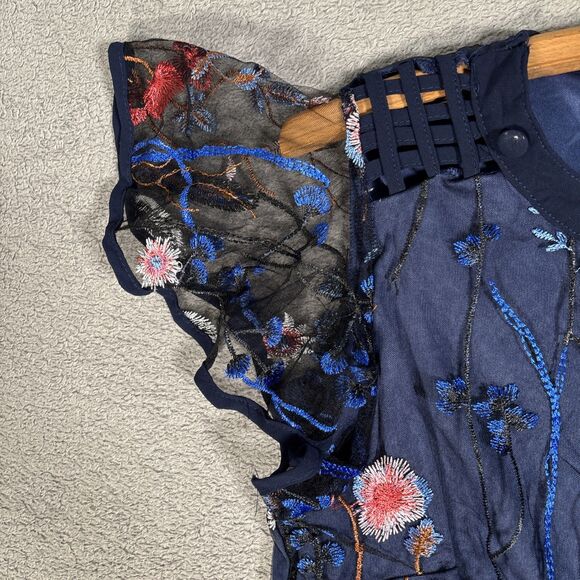 NWT CBR Top Womens Size‎ M Navy Blue Layered Mesh Embroidered Ditsy Forest Fairy - Picture 5 of 14